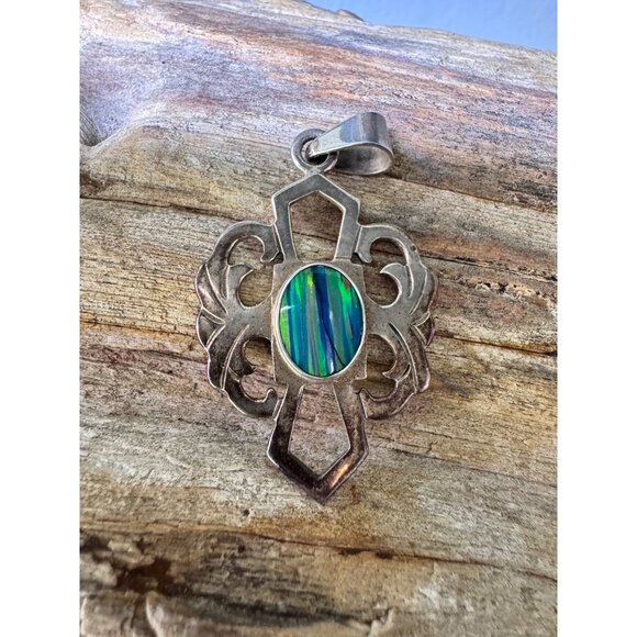 Sterling Silver Pendant With Synthetic Opal 9.01g - Picture 2 of 7